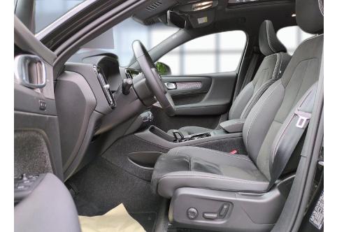 Volvo XC40 #9