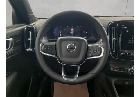 Volvo XC40 #11
