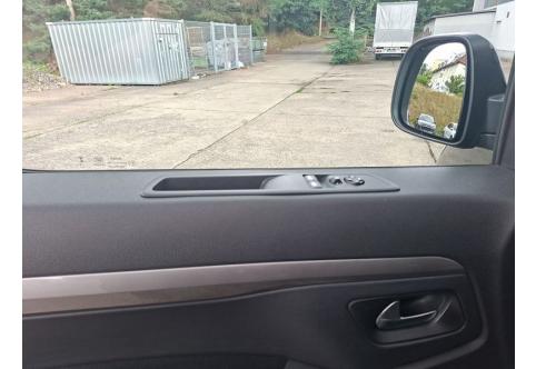 Opel Zafira Life #13