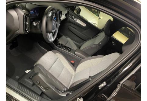 Volvo XC40 #8