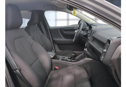 Volvo XC40 #12