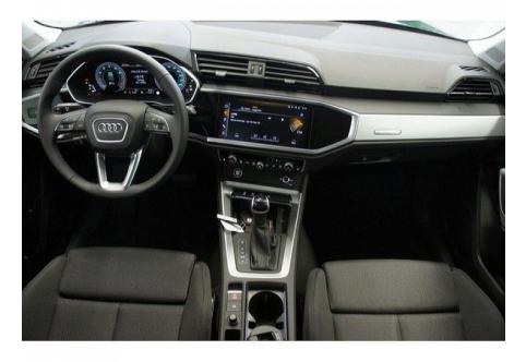Audi Q3 #9