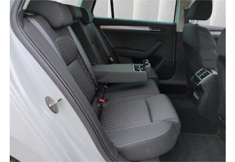 Skoda Superb #8