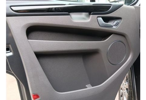Ford Tourneo Custom #10