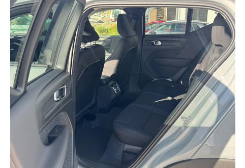 Volvo XC40 #8