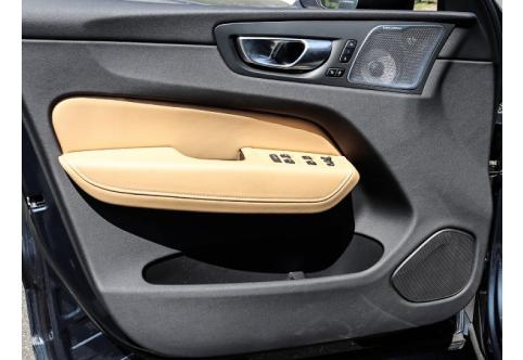 Volvo XC60 #10