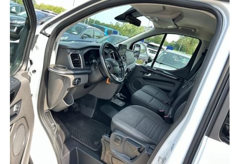 Ford Tourneo Custom #10