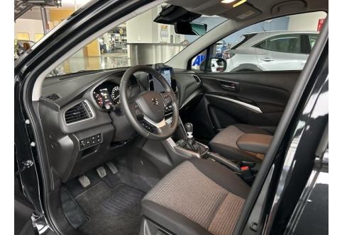 Suzuki S-Cross #9