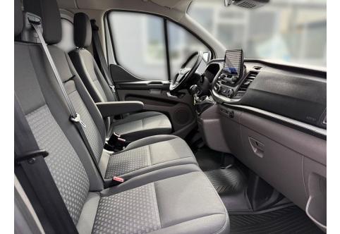 Ford Tourneo Custom #17