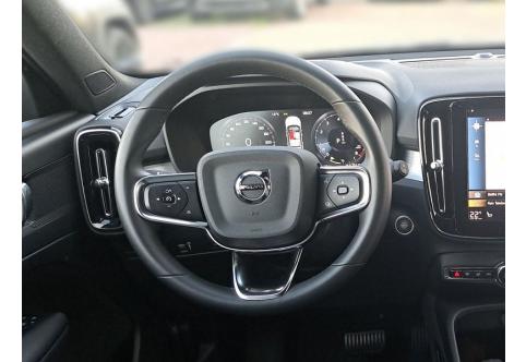 Volvo XC40 #14