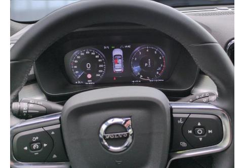 Volvo XC40 #9