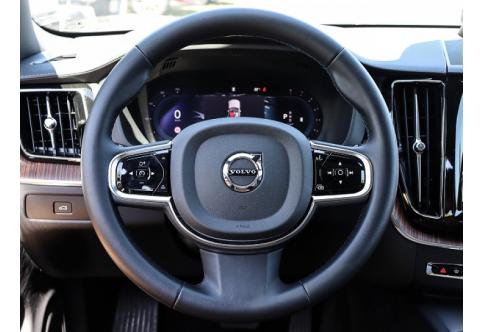 Volvo XC60 #6