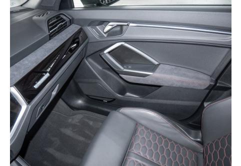 Audi RSQ3 #12