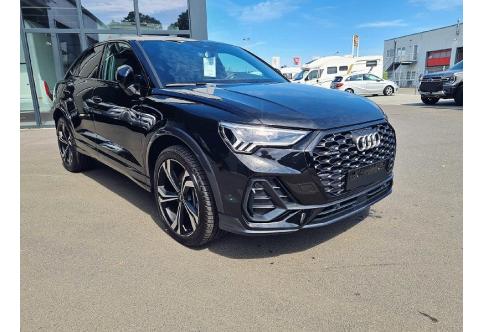 Audi Q3 #9