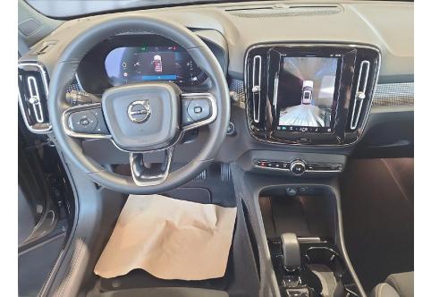 Volvo XC40 #10