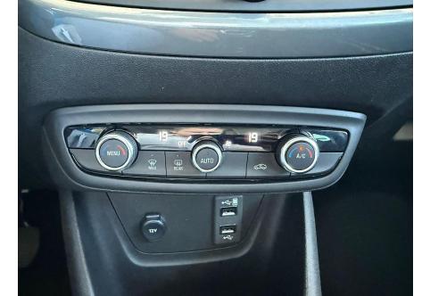 Opel Crossland X #20