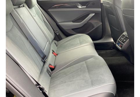 VW Passat #8
