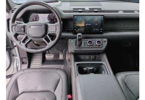 Land Rover Defender #13