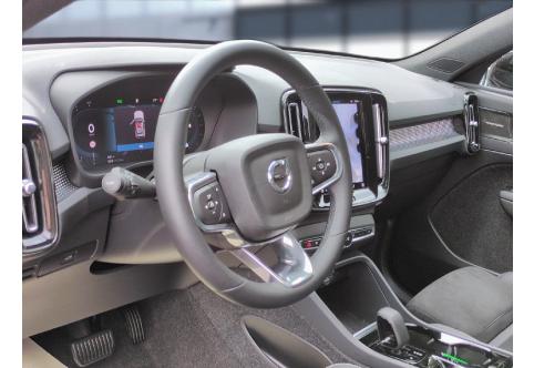 Volvo XC40 #10