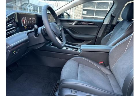 VW Passat #11