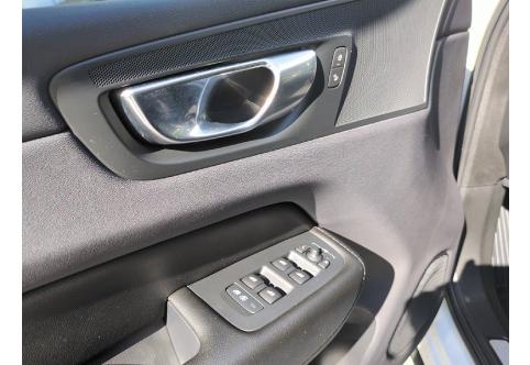 Volvo XC60 #8