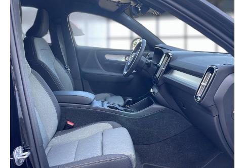 Volvo XC40 #10