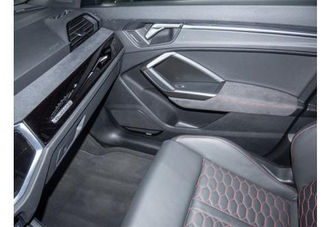 Audi RSQ3 #12