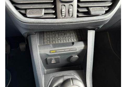 Ford Tourneo Courier #23