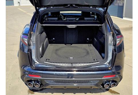 Alfa Romeo Stelvio #10
