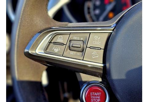 Alfa Romeo Stelvio #16