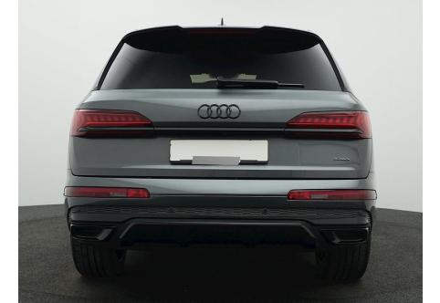 Audi Q7 #4