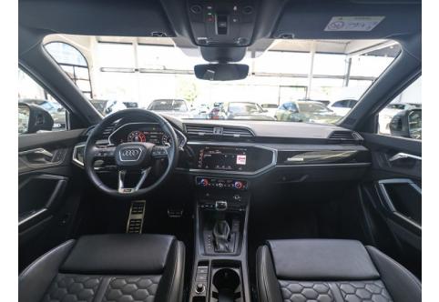 Audi RSQ3 #6