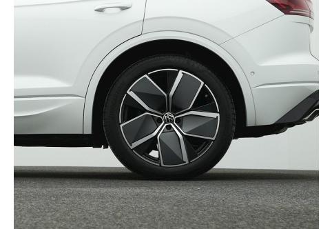 VW Touareg #22