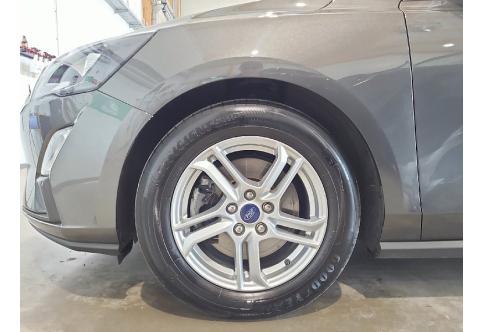 Ford Focus #12