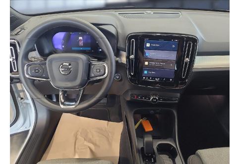 Volvo XC40 #10