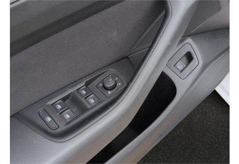 VW Passat #17