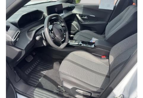 Peugeot 2008 #8