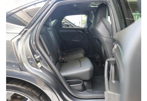 Audi RSQ3 #4