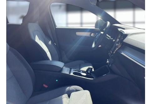 Volvo XC40 #10