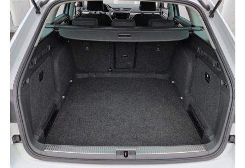 Skoda Superb #9