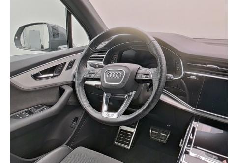 Audi Q7 #10