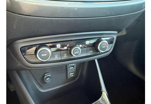 Opel Crossland X #19