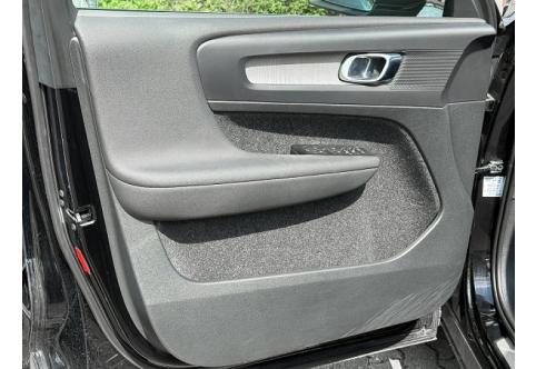 Volvo XC40 #15
