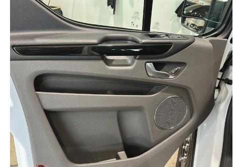 Ford Tourneo Custom #5