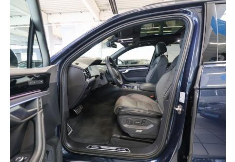 VW Touareg #8