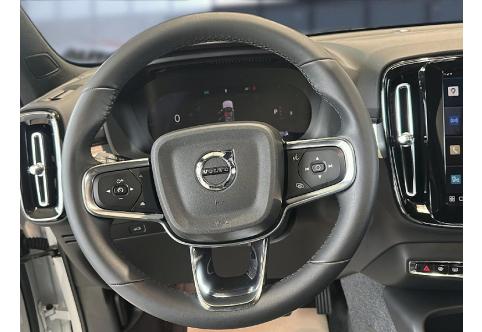 Volvo XC40 #9
