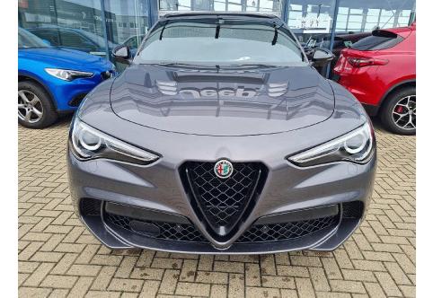 Alfa Romeo Stelvio #5
