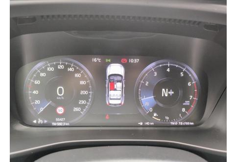 Volvo XC40 #11