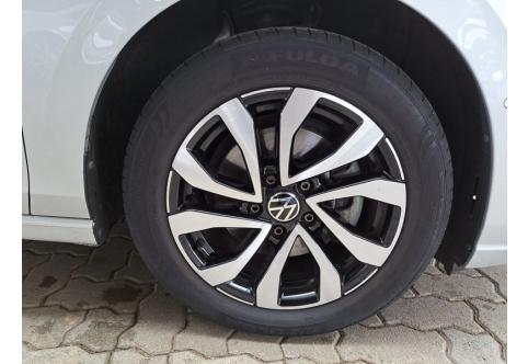 VW Golf #24