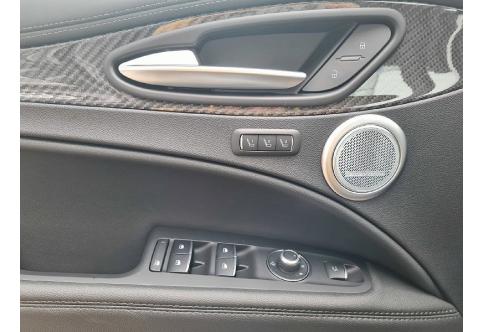 Alfa Romeo Stelvio #20